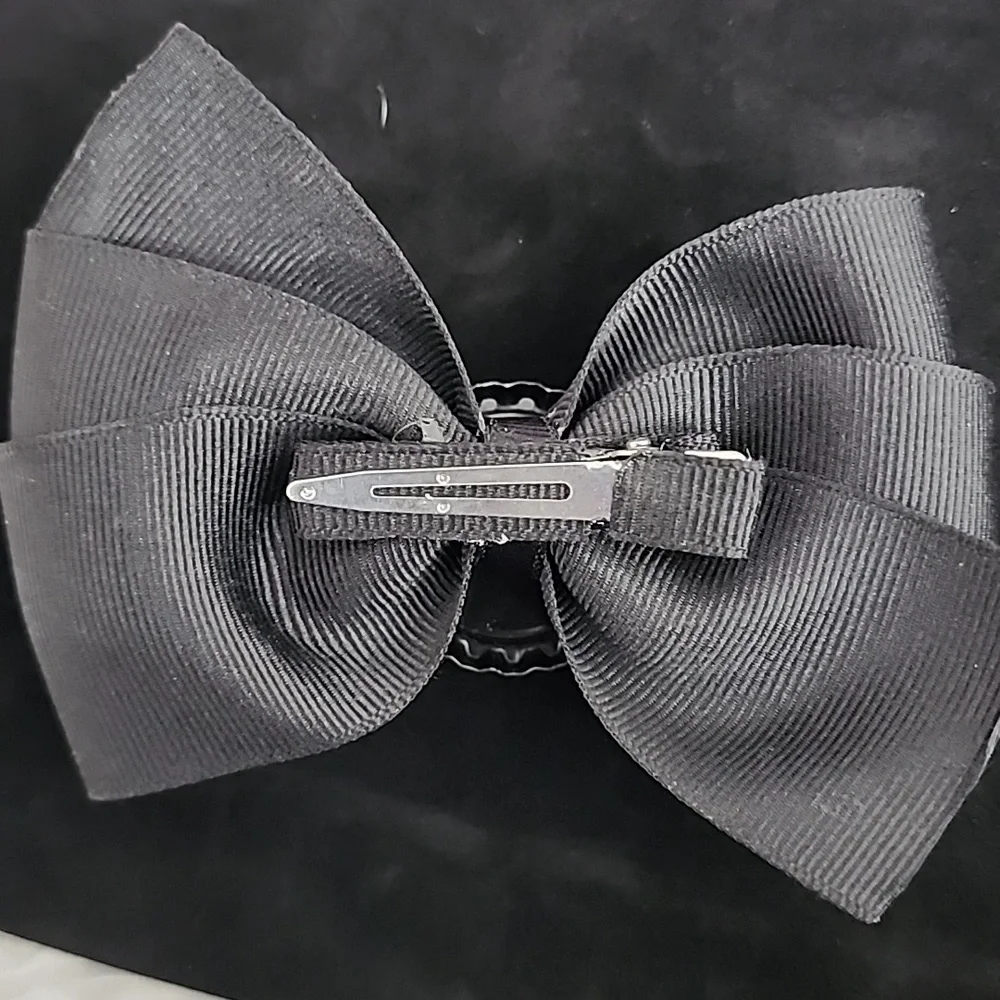 NWOT Halloween Hair Bow -Ursula